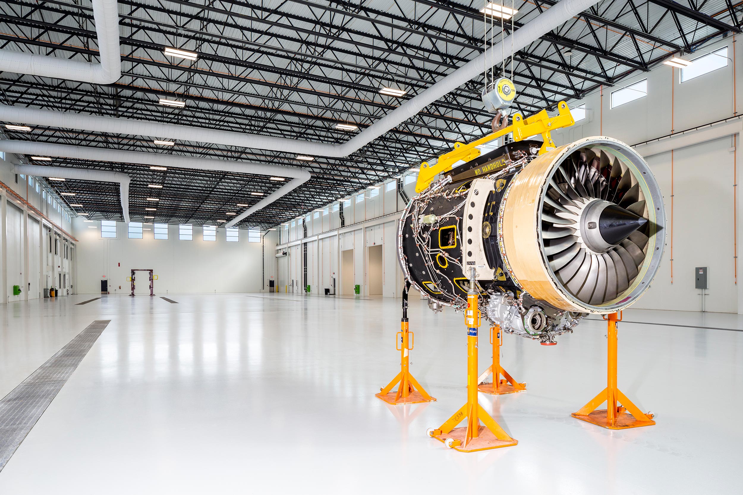 Jet-Engine1_6010_worthingtonimages2020-web